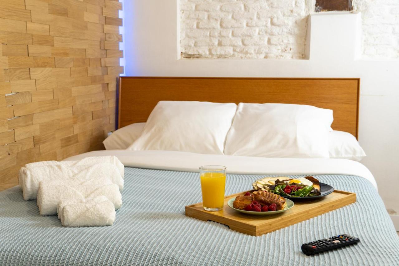 Cozy Apartment Puerta Del Sol & Private Patio Madrid Bagian luar foto