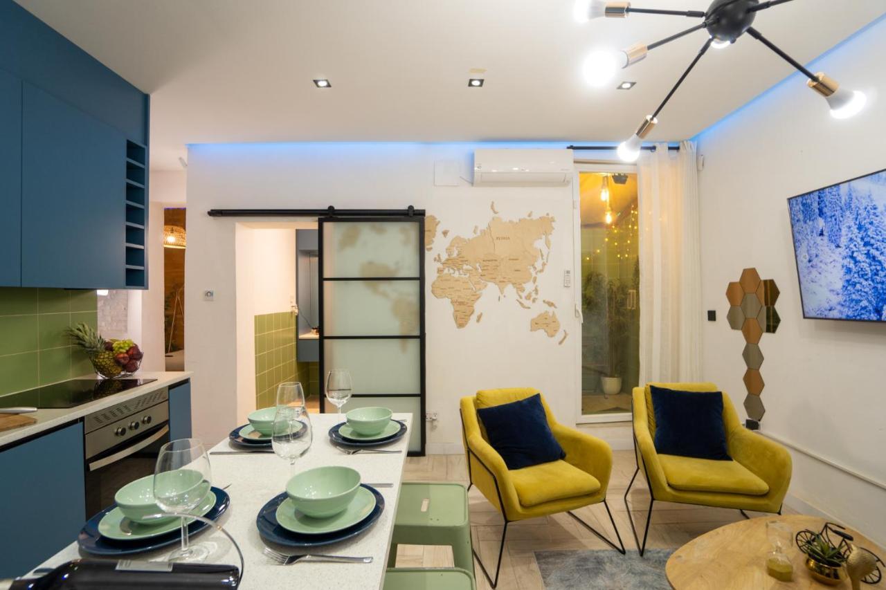 Cozy Apartment Puerta Del Sol & Private Patio Madrid Bagian luar foto